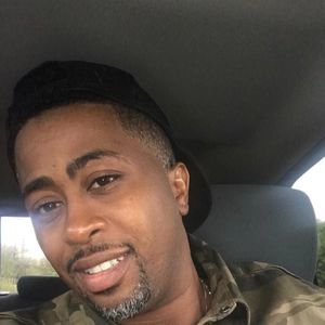 Meet your Posher, Roy